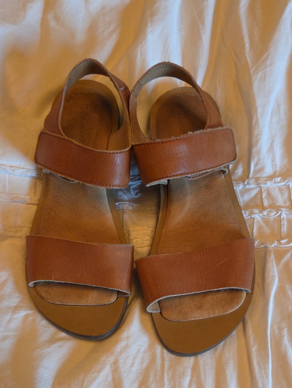 El Naturalista Women's Brown Leather Two-Strap Sandals